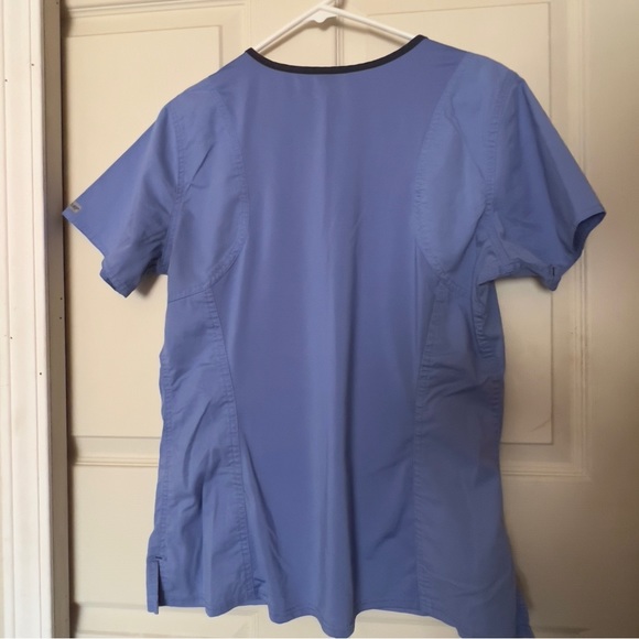 Bundle of 2 scrubs Med Couture and Dickies brand in good used condition. - Picture 2 of 5